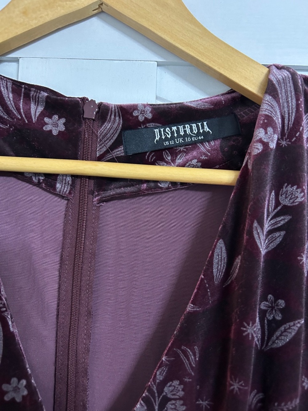Disturbia jumpsuit - Picture 4 of 7